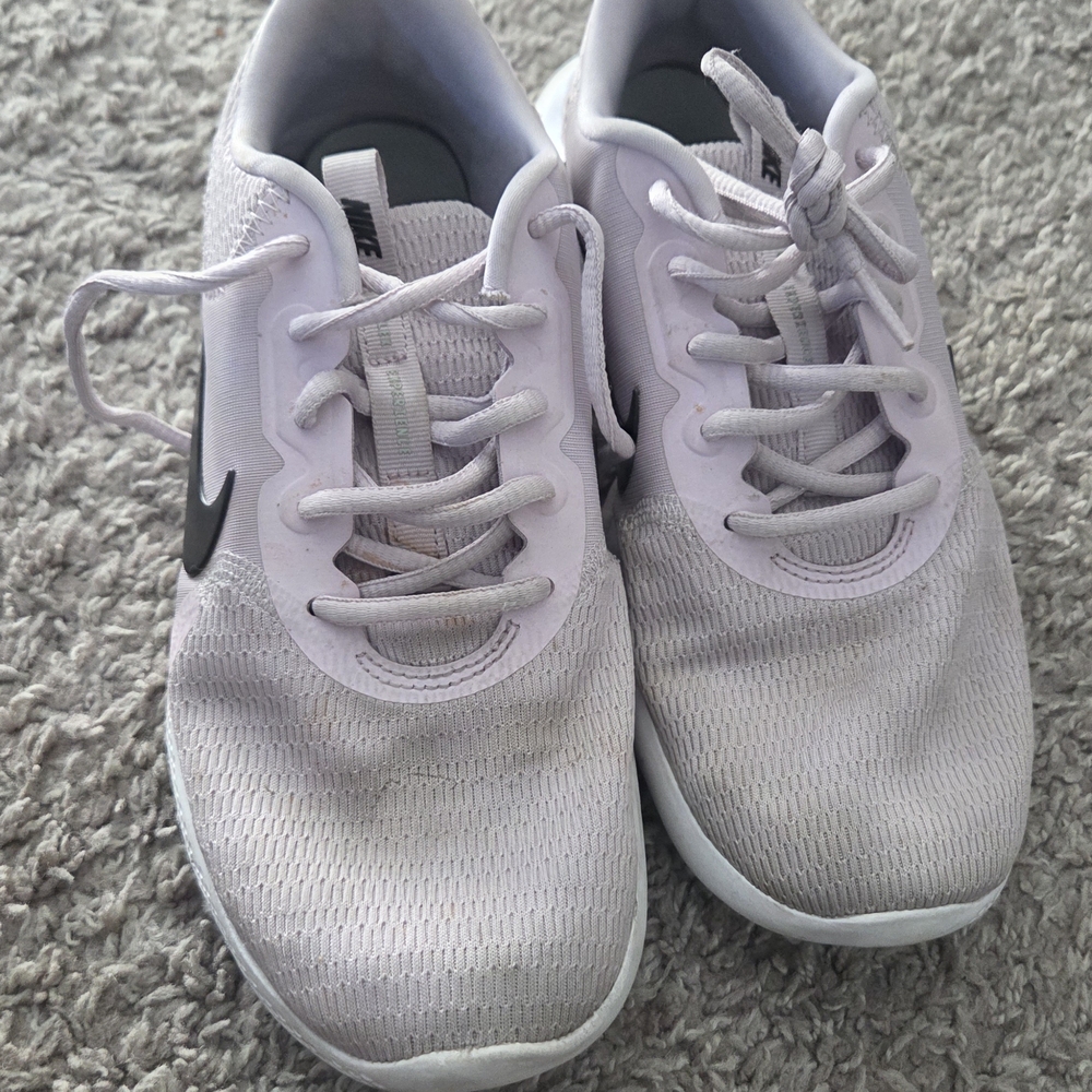 Nike Light Purple Sneakers